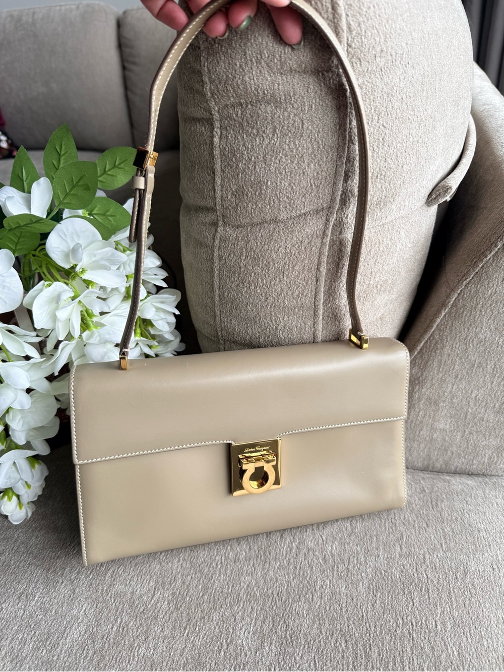 Salvatore Ferragamo Beige Leather Shoulder Bag with Gold Hardware Authentic